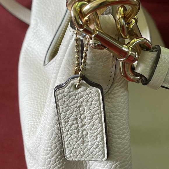 Authentic COACH Shoulder Bag Cream colored pebbled leather - Picture 13 of 14